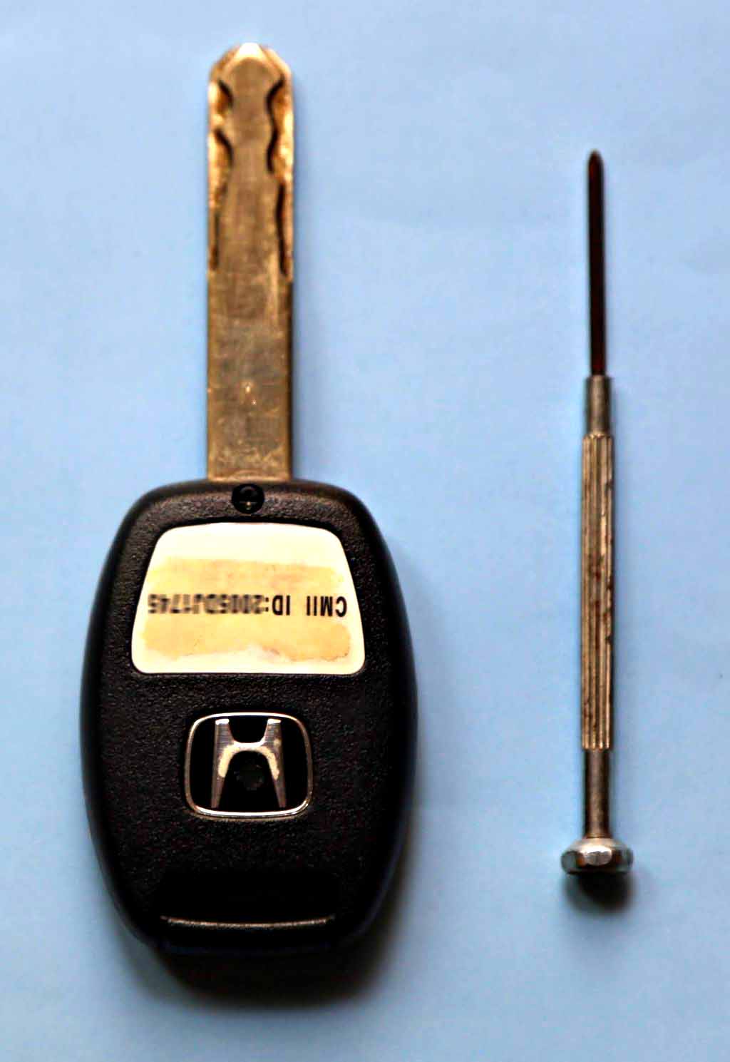 2009款本田crv钥匙电池图片