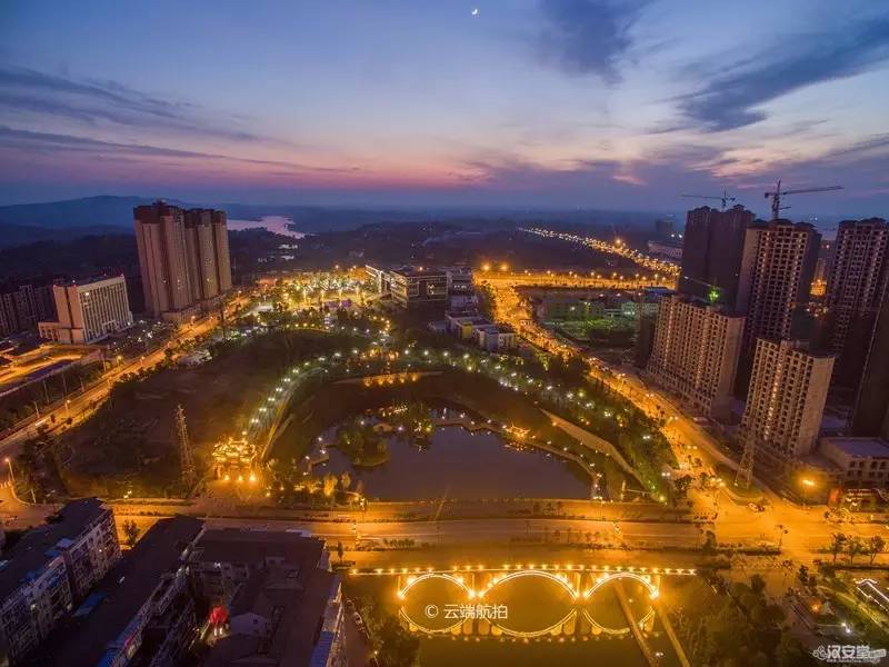 隆昌市夜景图片