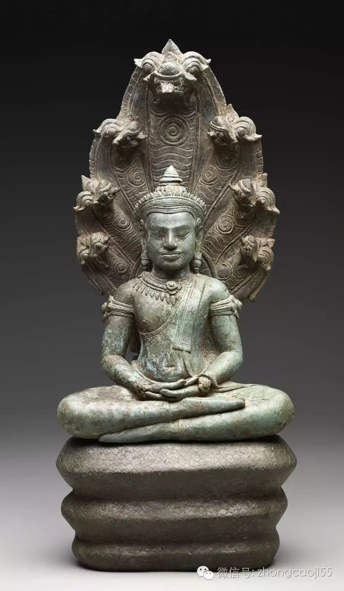 佛教美术欣赏/柬埔寨巴戎寺守护佛陀的蛇王纳加像