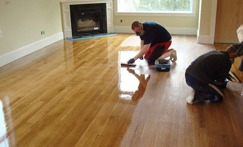 木地板如何保养才可以光亮_木之宝地板保养真专家_木蜡油地板保养