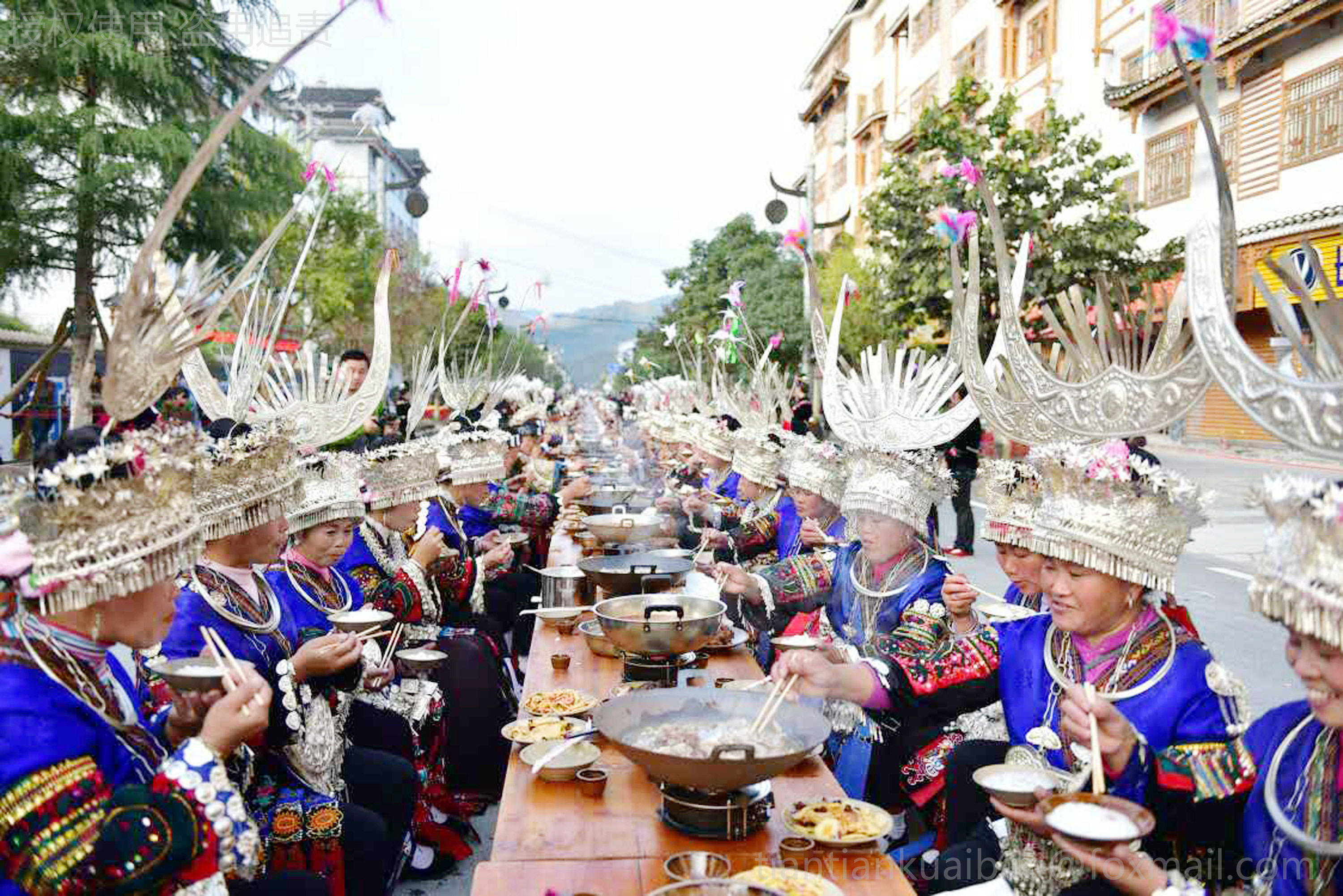 多彩贵州长桌宴图片图片