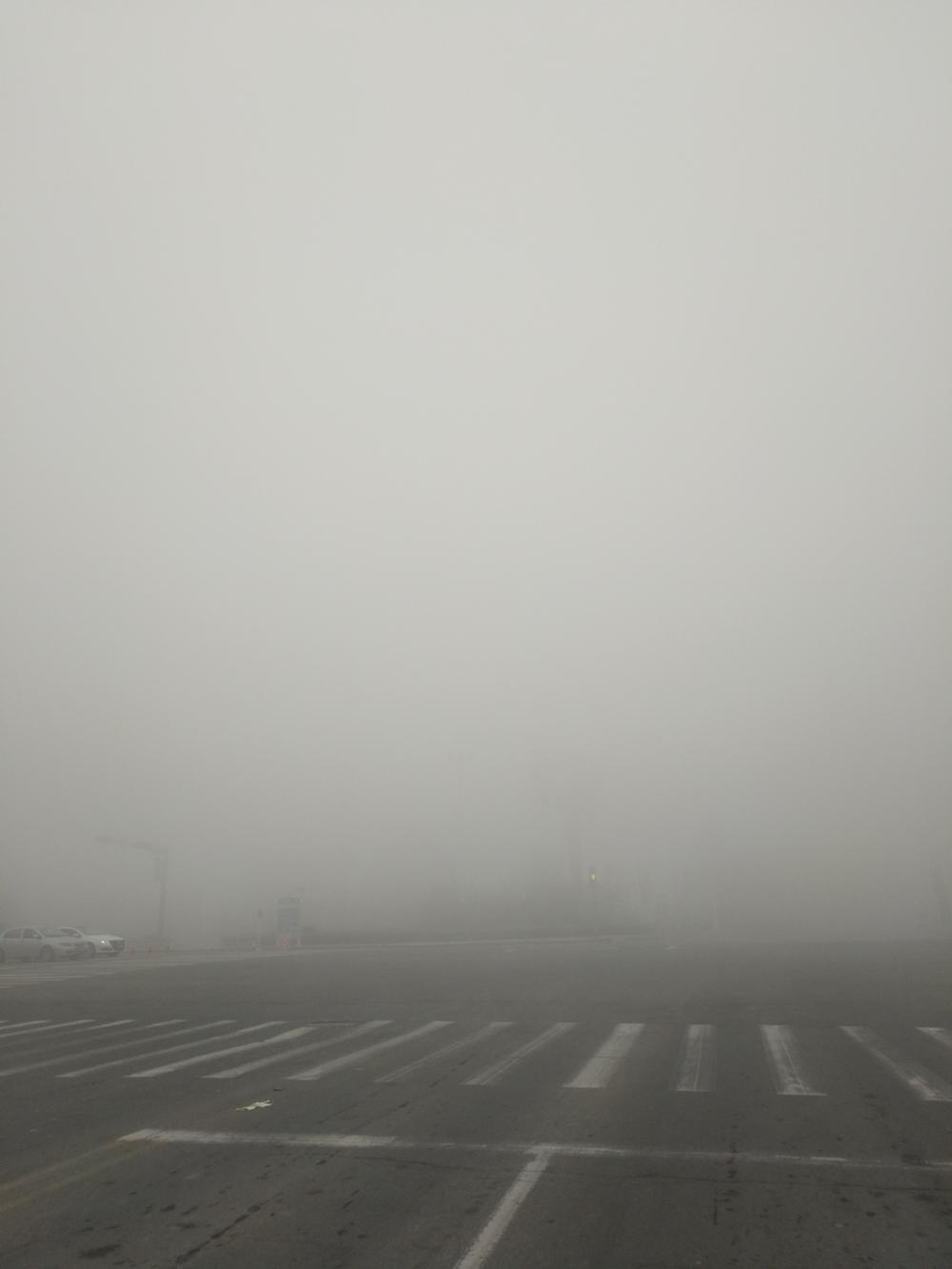 大雾天伤感图片