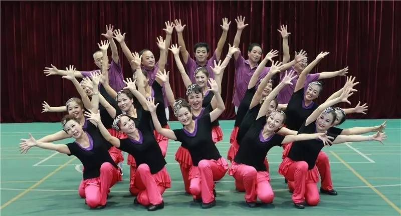 7》》河南省三门峡市老年人体育协会操舞队简介我们是洛阳市体育舞蹈