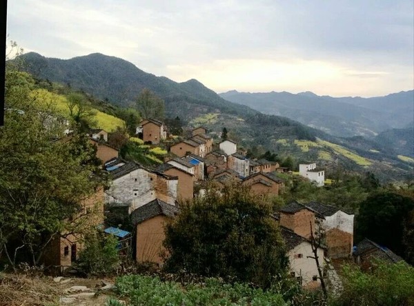 歙县乡村旅游扶贫重点村(五 岔口湖岭—鲍家汰土楼