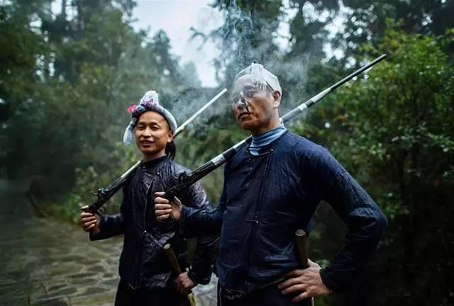 有一处只居住着2000余人的苗族部落.