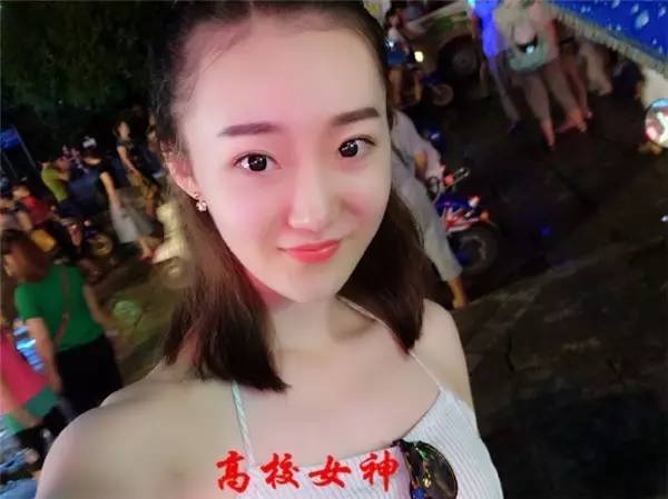 上戏新生美女朱雨婷,大眼睛长睫毛,让人羡慕!