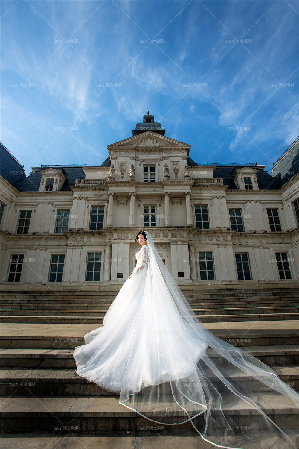 北京婚纱照:爱上法式城堡婚纱照!