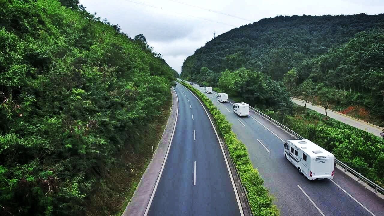 从普洱前往西双版纳的路上,要经过思小高速—前方高能!