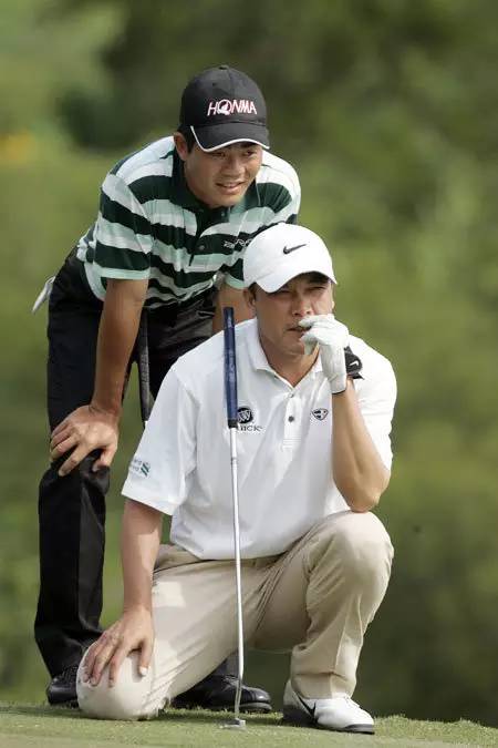 中国高尔夫球手在国际赛事中获得好成绩！