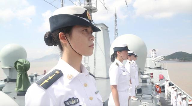 胡樱芝,中国海军西安舰通信部门副通信长,之前就读于浙江工业大学通信