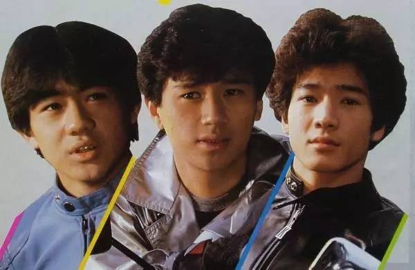 1979年10月,近藤真彦和当时同属于j家的田村俊彦,野村义男共同参演了
