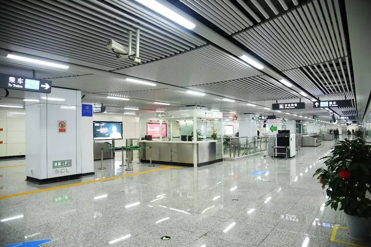 长沙二号线地铁站图片