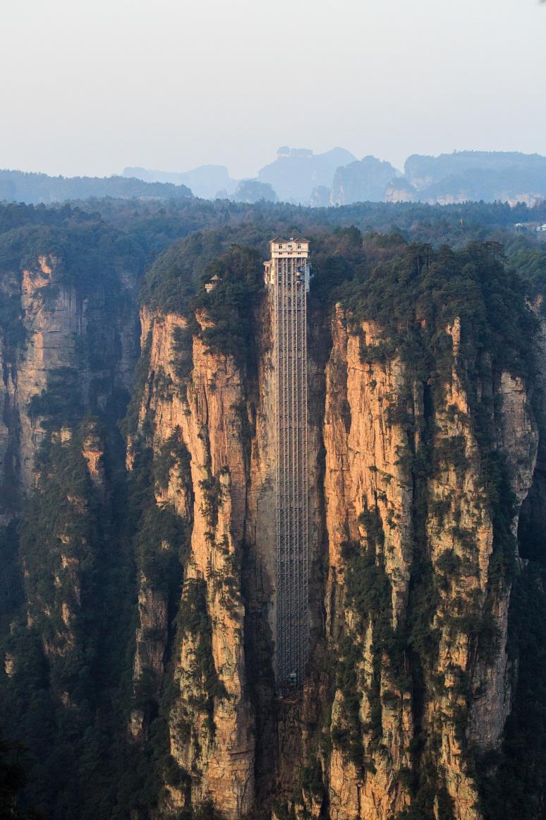 张家界世界第一梯图片