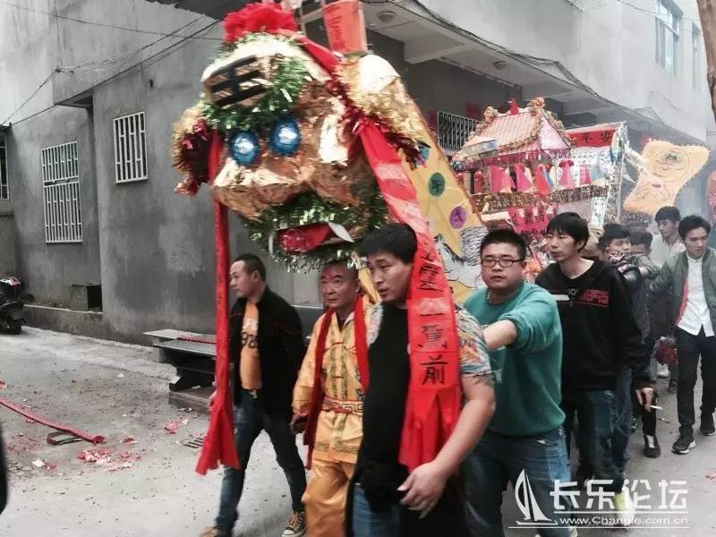 长乐市区规模最大的游神活动龙门村清醮数千人参与热闹非凡