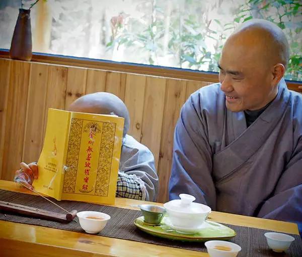 九华山龙华禅寺释圣慈图片