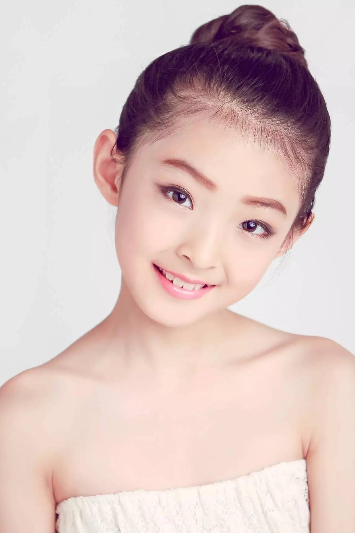 中国最美的女孩童星图片