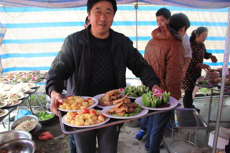 农村吃大席的美味,那场面谁还记得