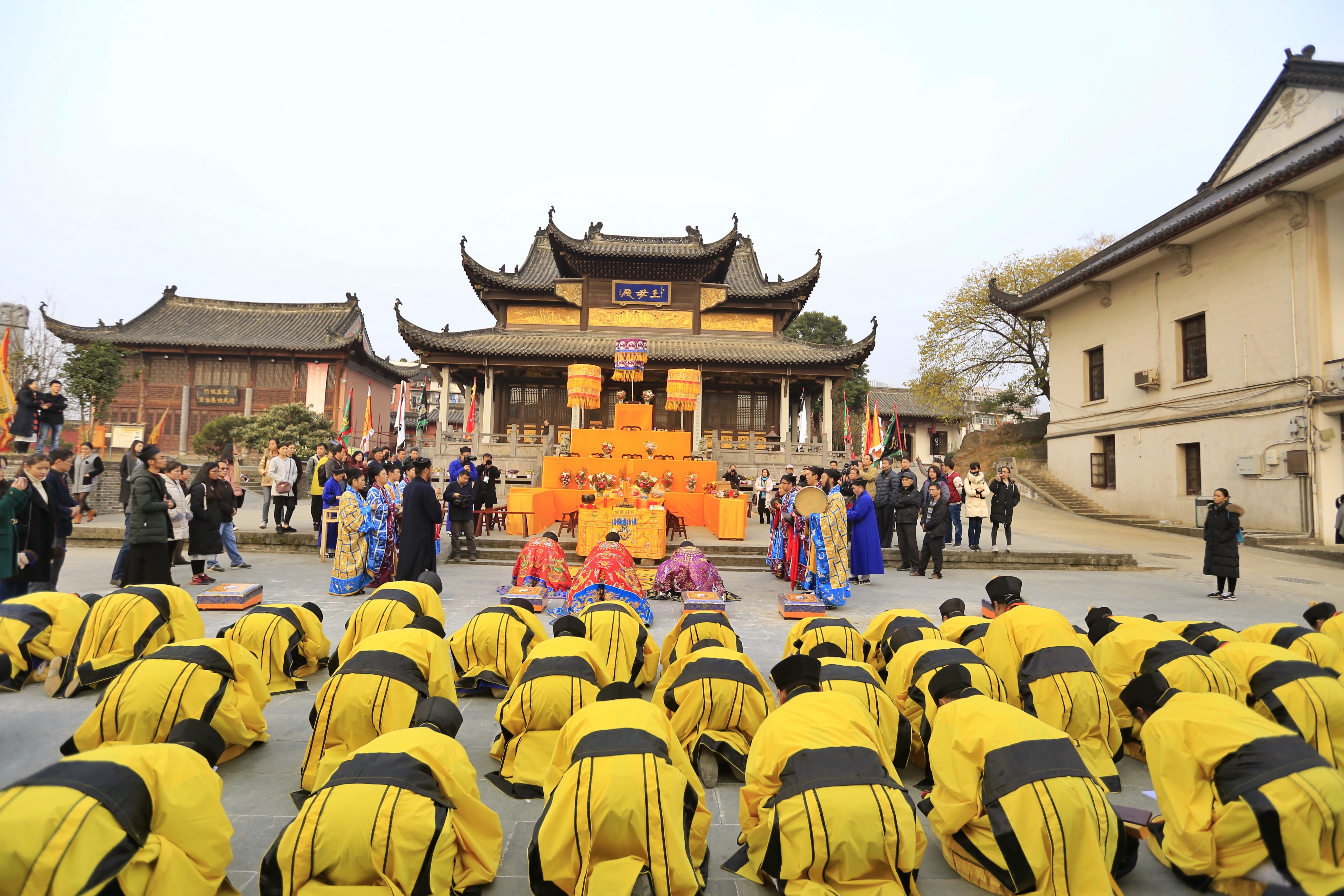 开坛做法古代图片