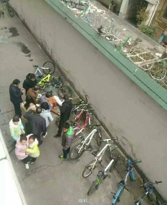 广汉中学学生坠楼图片