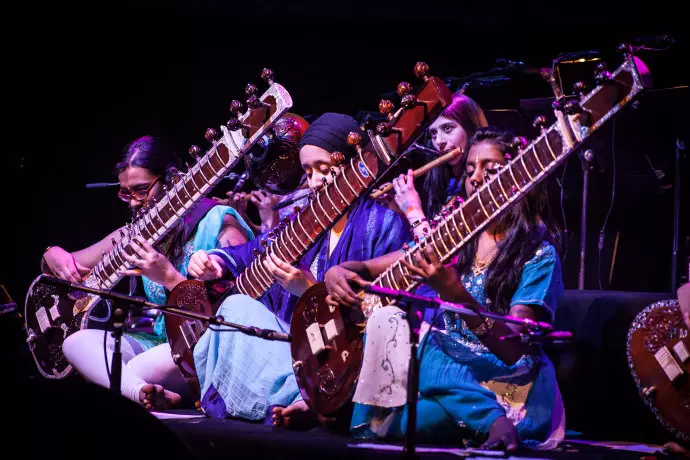 作为拥有强大同化力量的神秘文化,印度音乐用自己的独特灵魂影响着