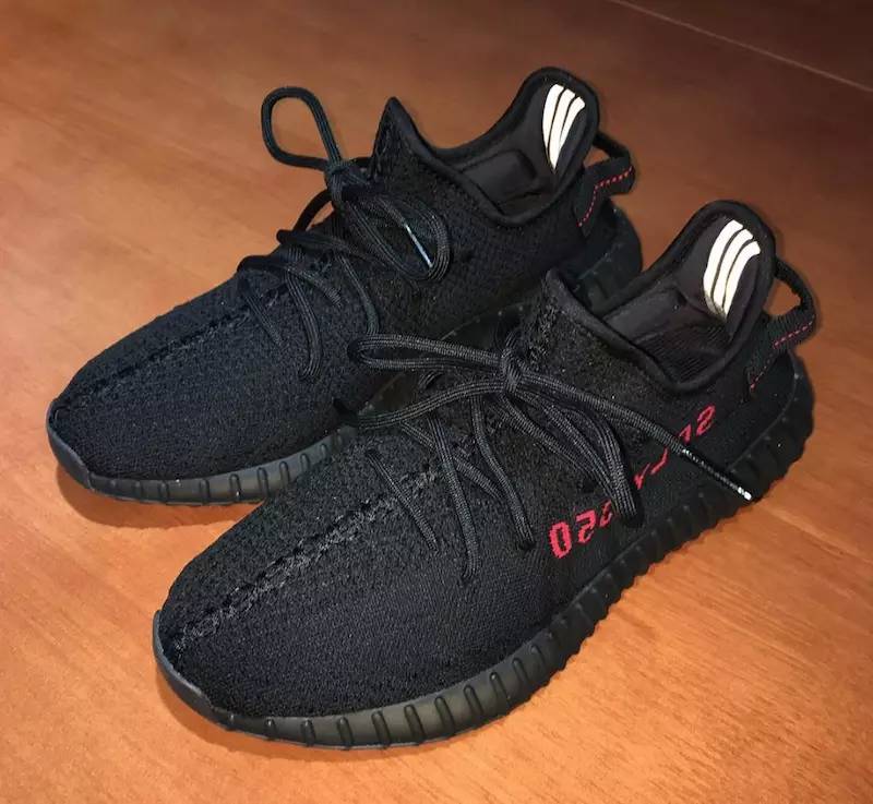 实物抢先看！全黑Yeezy 350 V2 明年春季发售-搜狐!!!