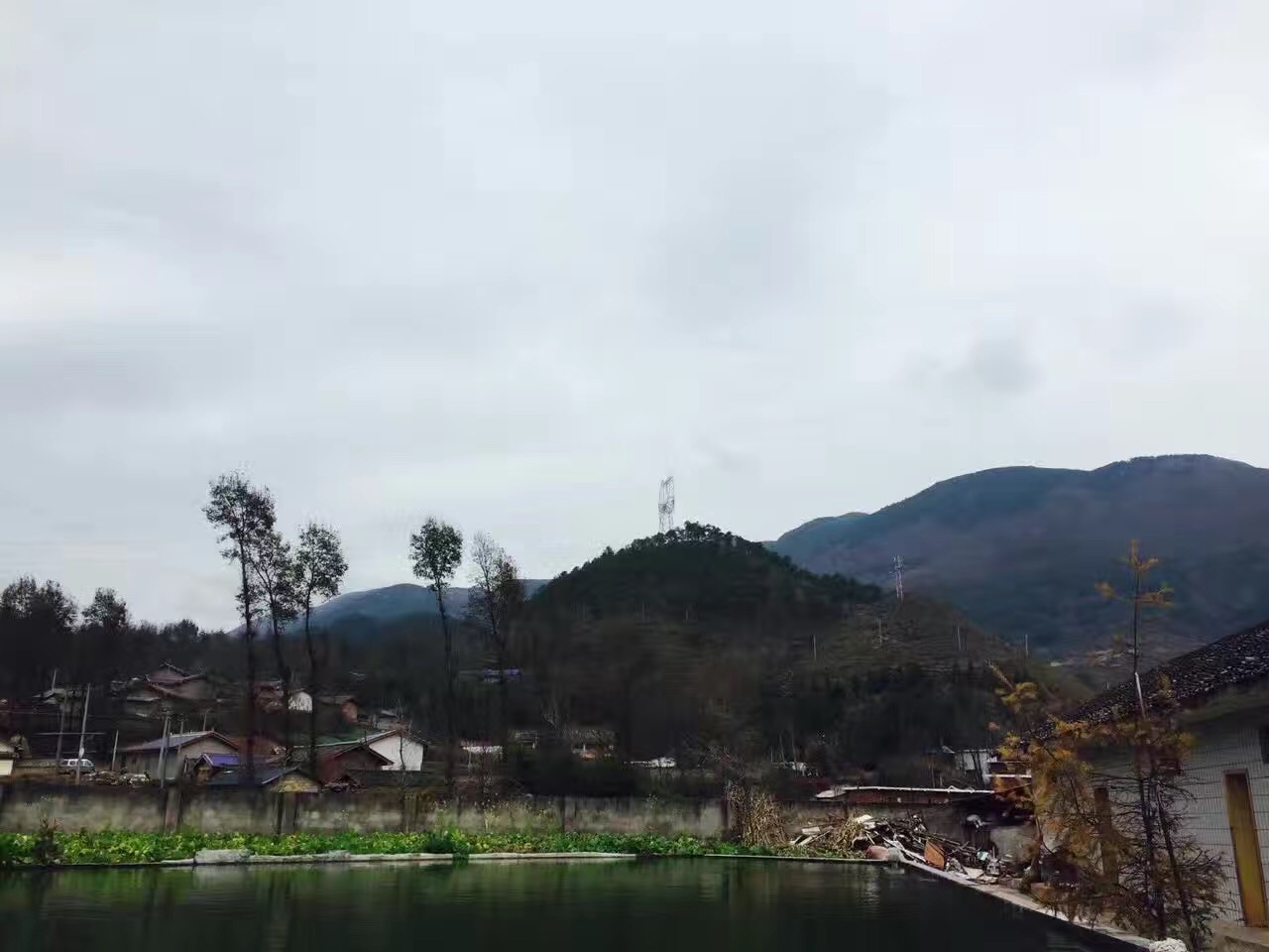 昭觉县温泉山庄图片