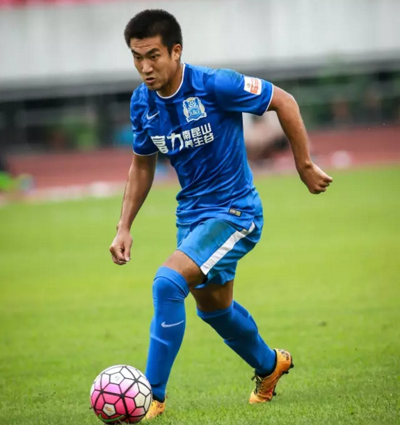 就球员王晓龙的转会达成一致,王晓龙已正式转会至天津权健足球俱乐部