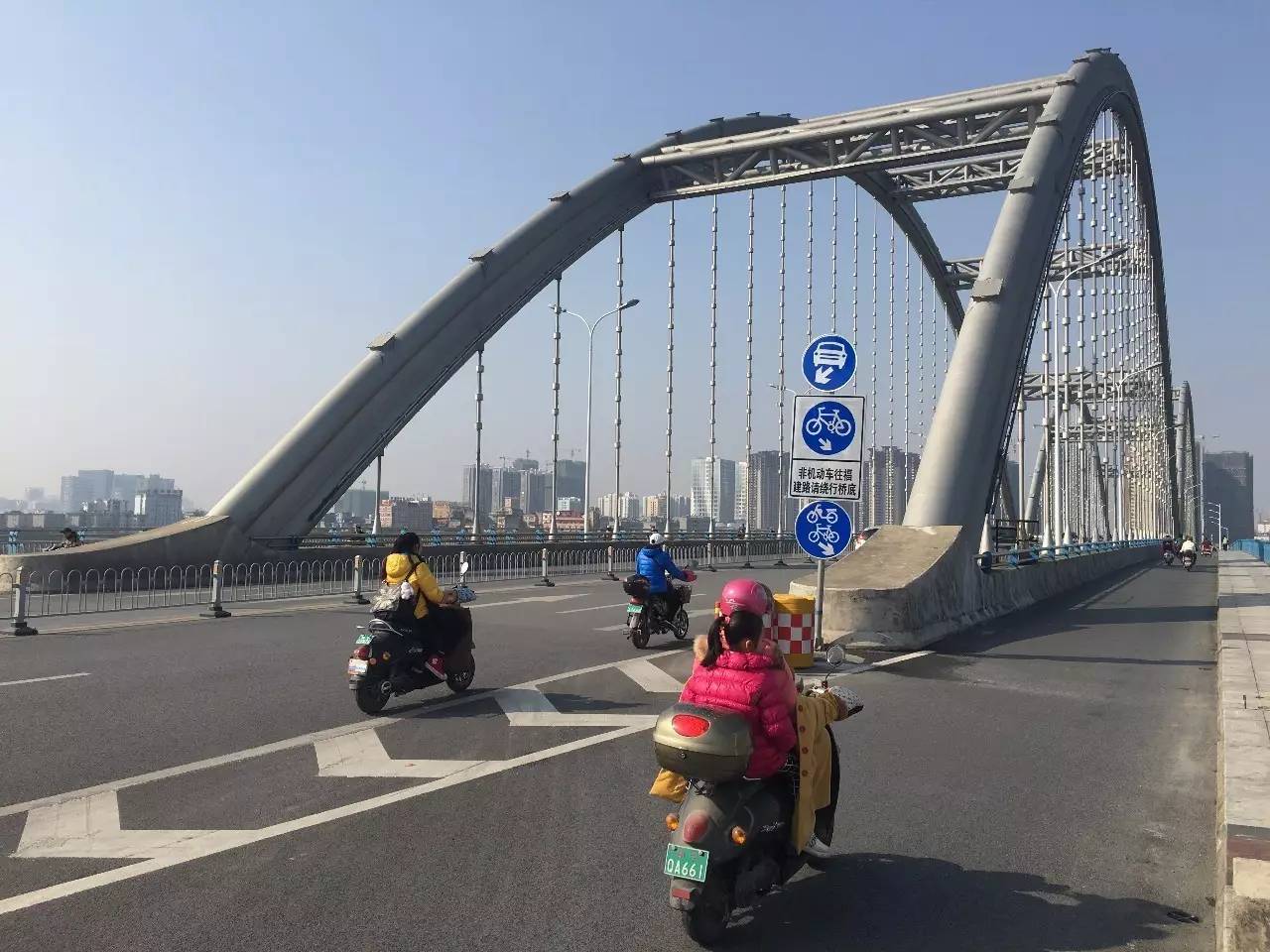 南宁凌铁大桥同志图片