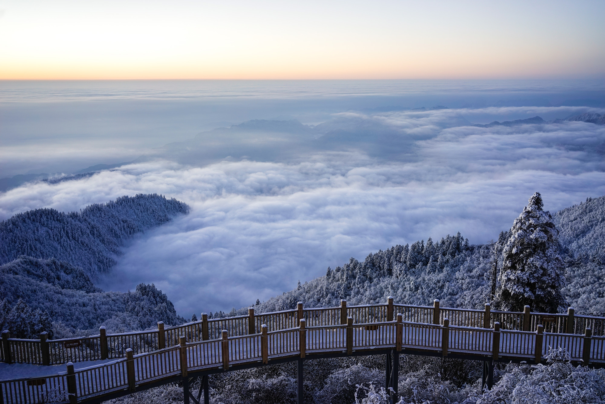 西岭雪山景区多举措确保春节黄金周顺利度峰