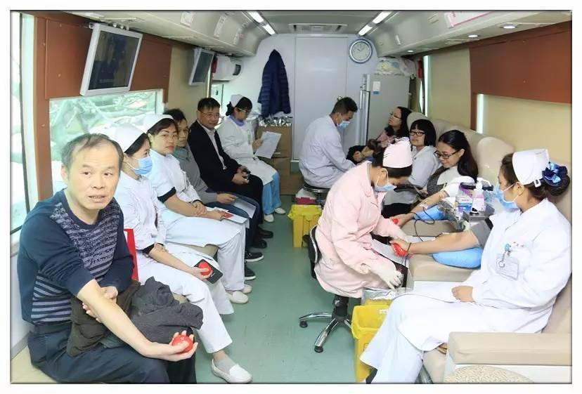 东莞市第七人民医院累计献血33人献血量10900毫升东 莞 市 洪 梅 医