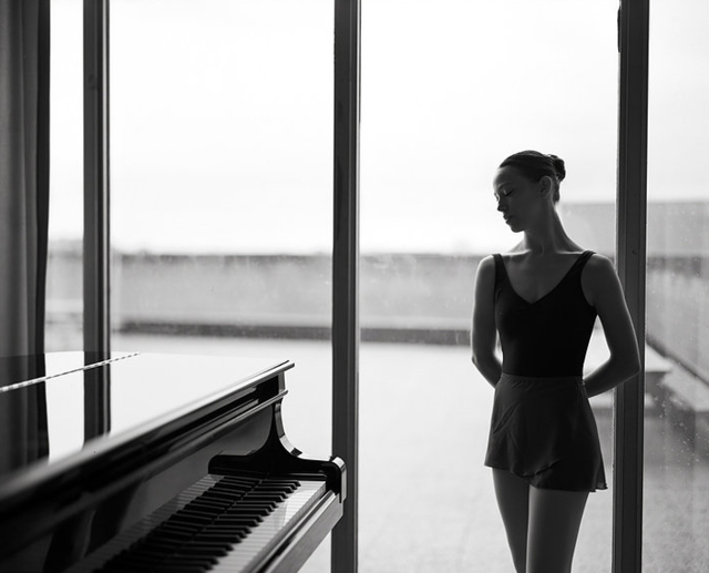 拍出纪录片风格作品 黑白芭蕾舞剧照给你灵感