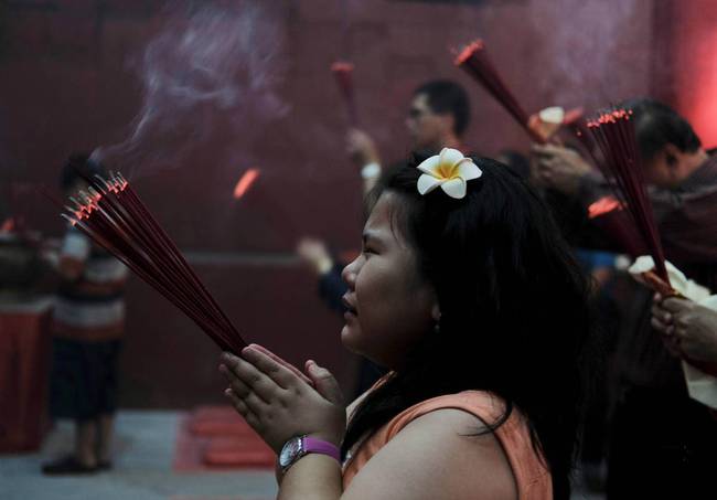 女人梦到上香（女人梦到上香算卦） 女人梦到上香（女人梦到上香算卦） 卜算大全