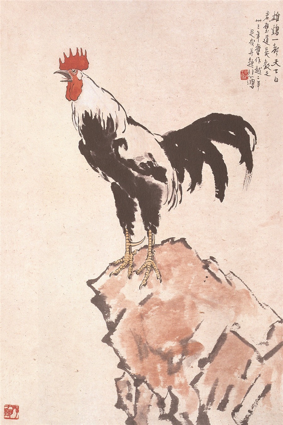 其中一幅《雨中鸡鸣》绘一只雄鸡霸气立于一块大石上,昂首挺胸,引吭