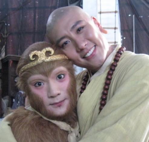 2010年,费振翔出演剧版《新西游记》,成功塑造了孙悟空这一角色,令