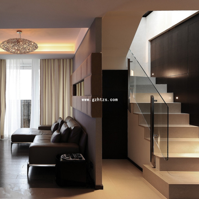楼梯客厅装修有魅力又实用,瞬间增加你家客厅气质