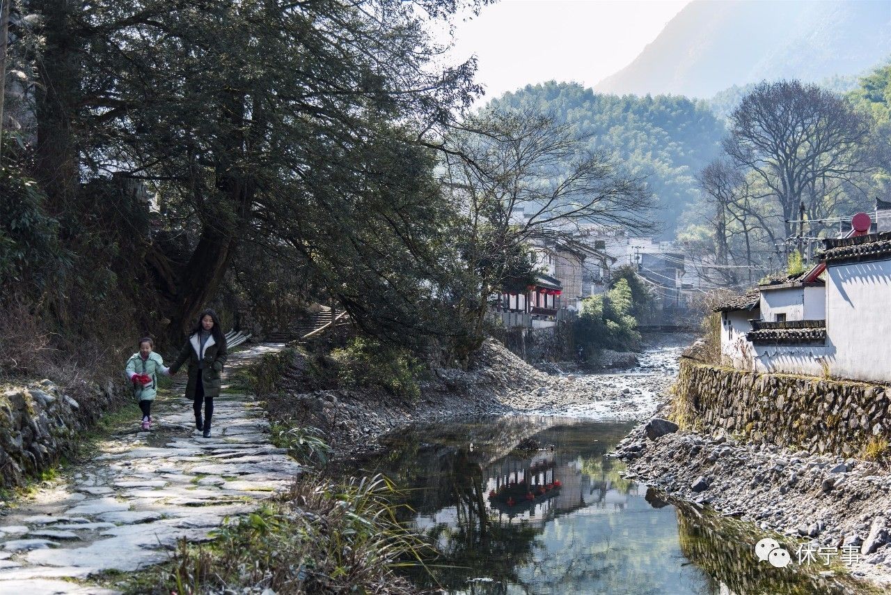 以下是右龙村的部分照片