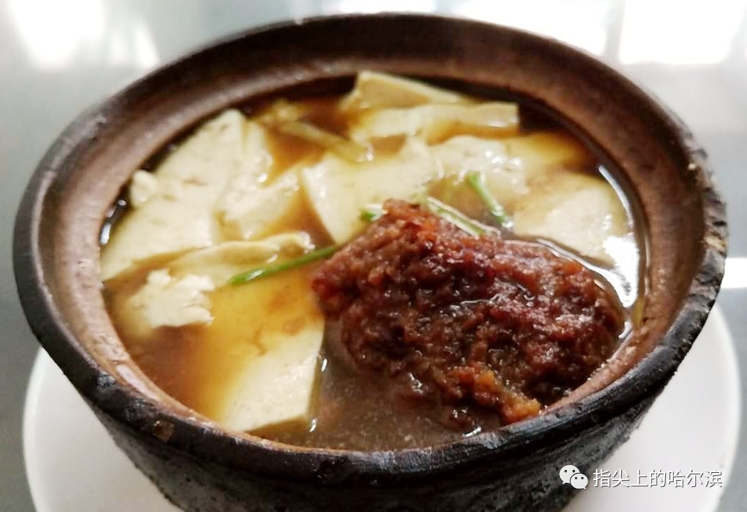豆腐好吃狮子头掰开,就着豆腐和到大米饭里再泡点儿坛肉汤,香!