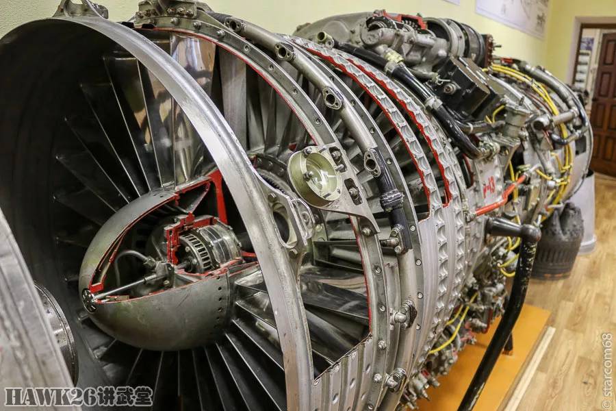 这是著名的d30涡扇发动机,由俄罗斯索洛维耶夫设计局(现称彼尔姆航空