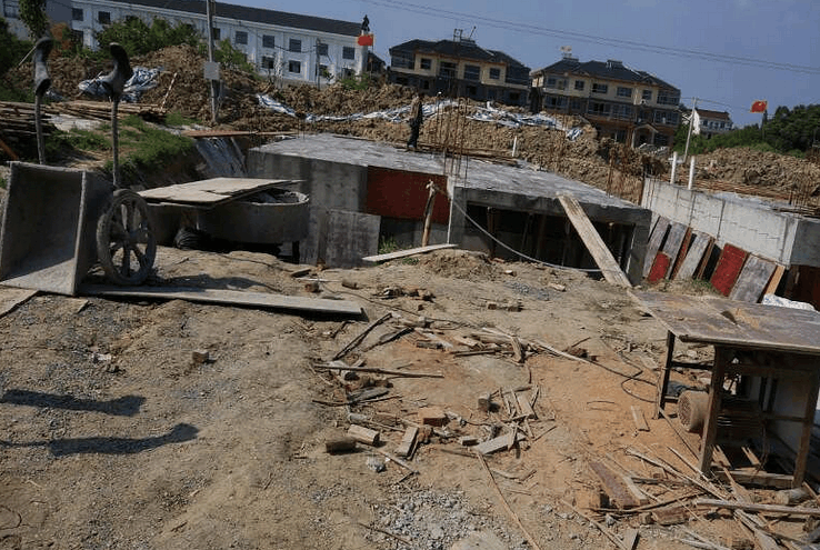 农村地下室建造过程图片