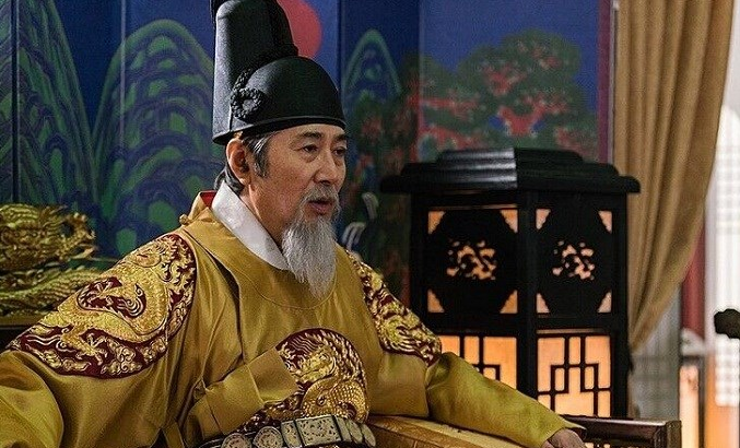 朝鲜国王龙袍颜色图片