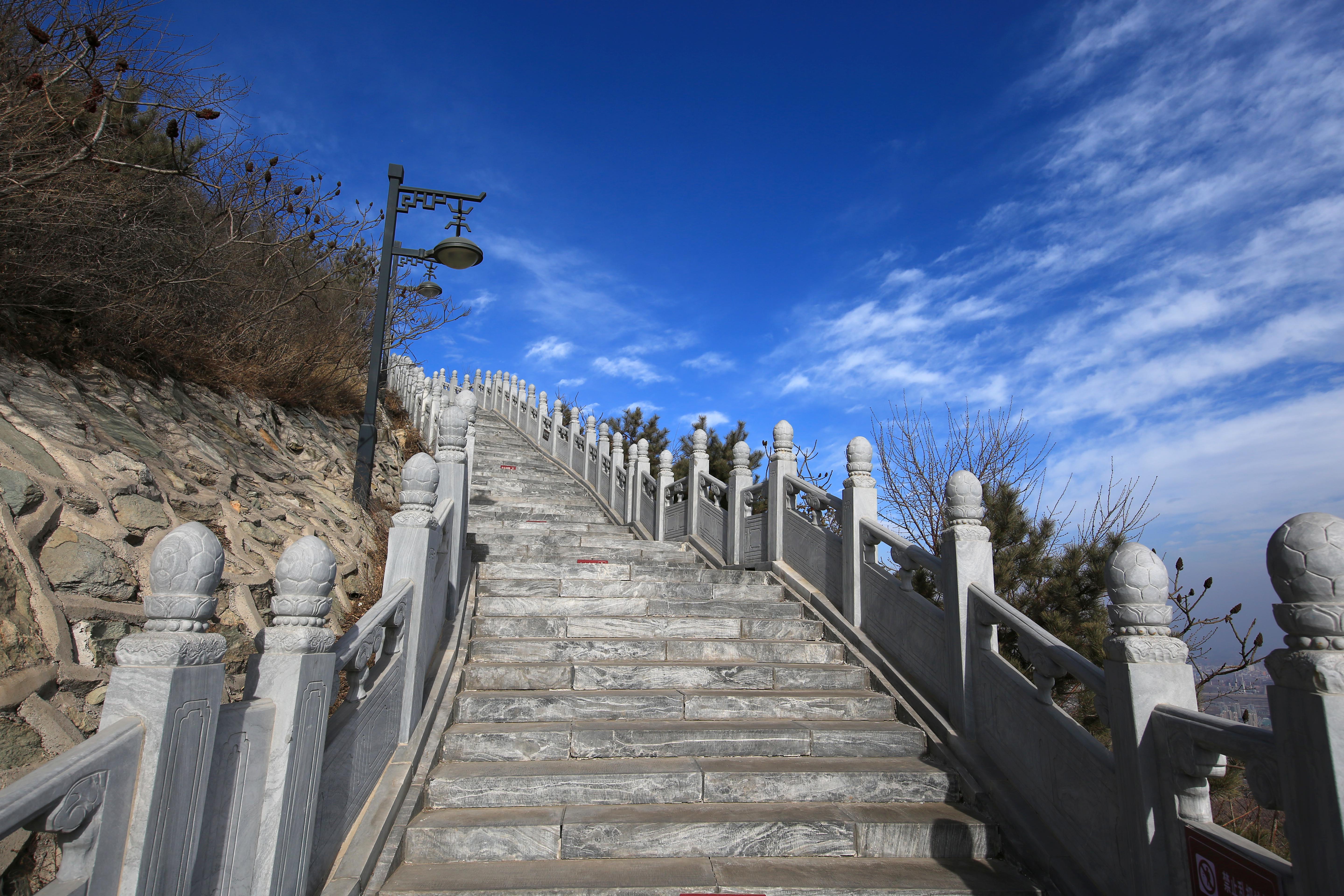 定都峰景区图片