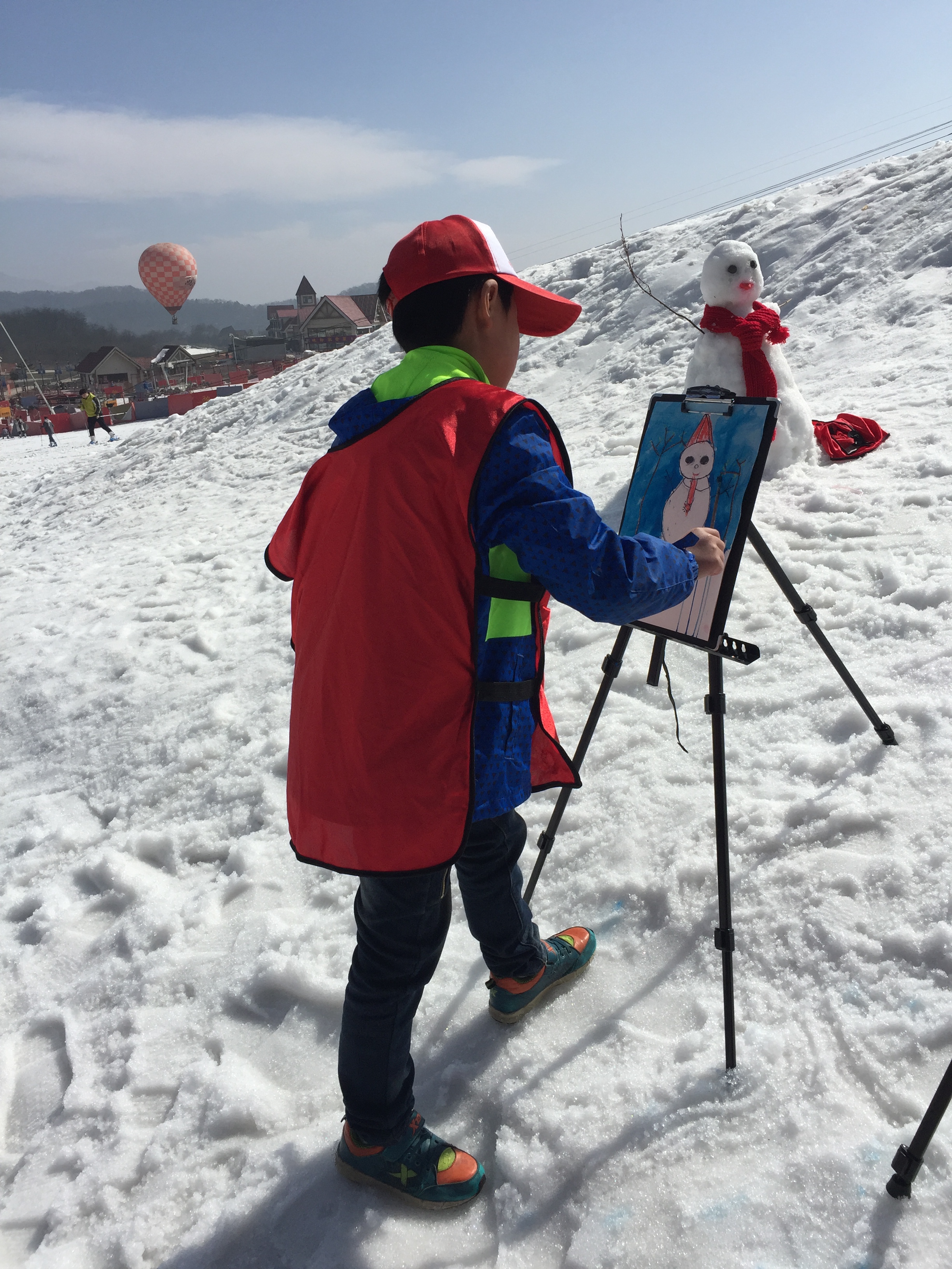 "西岭雪山361°课堂"再创新举 打造趣味写生基地