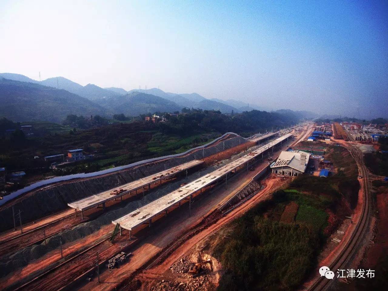 江津区珞璜工业园打造大枢纽的重要一环,而渝黔铁路新线珞璜南站作为