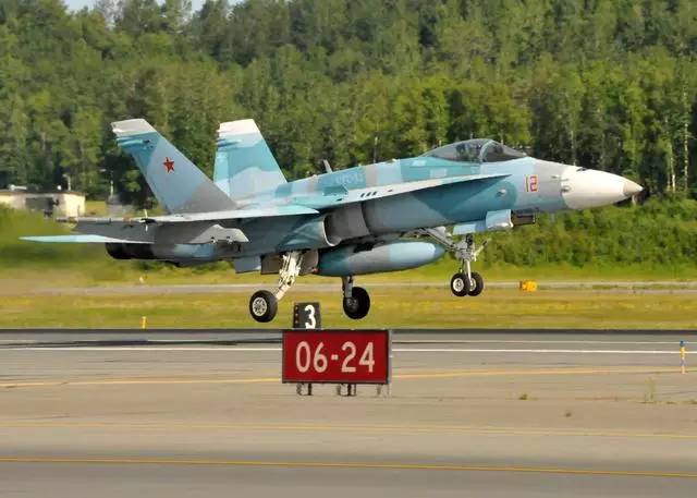 美国海军假想敌f-18c战机喷上苏联空军涂装什么效果?