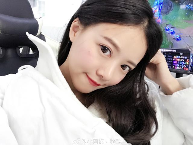 囚徒老婆图片