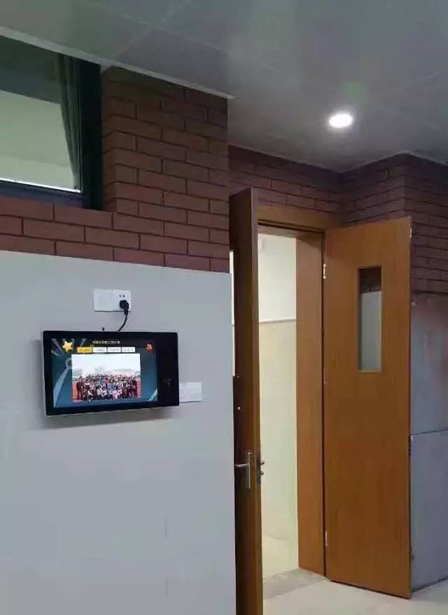 高大上!重庆一中大学城校区教室实景图展示!