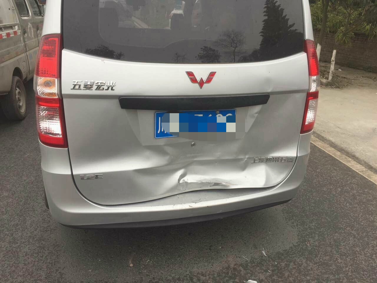 内江昨天下午车祸事故图片