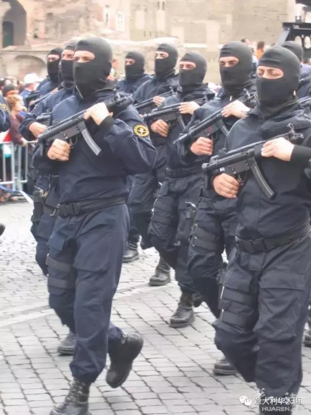 为什么意大利有警察polizia还有宪兵carabinier
