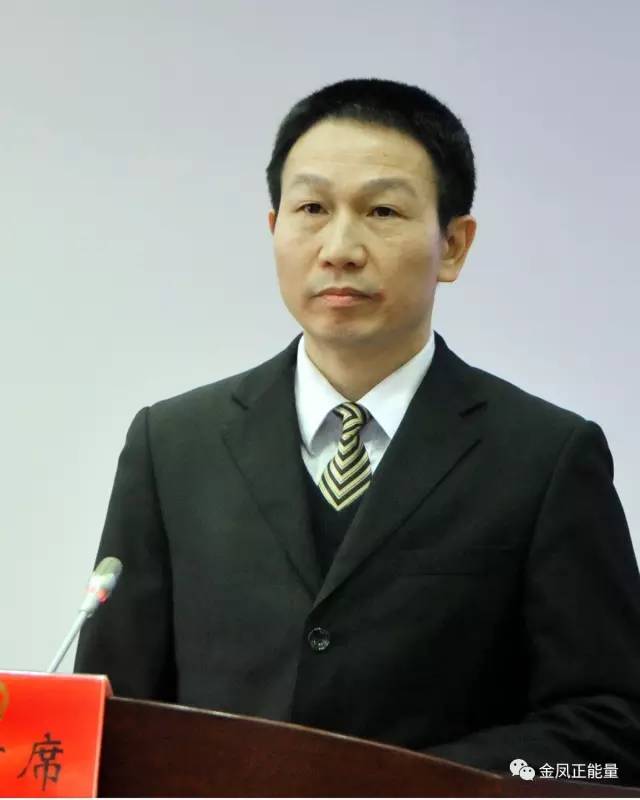 1987年8月参加工作,1992年6月入党,在职大学学历,现任连江县政府党组