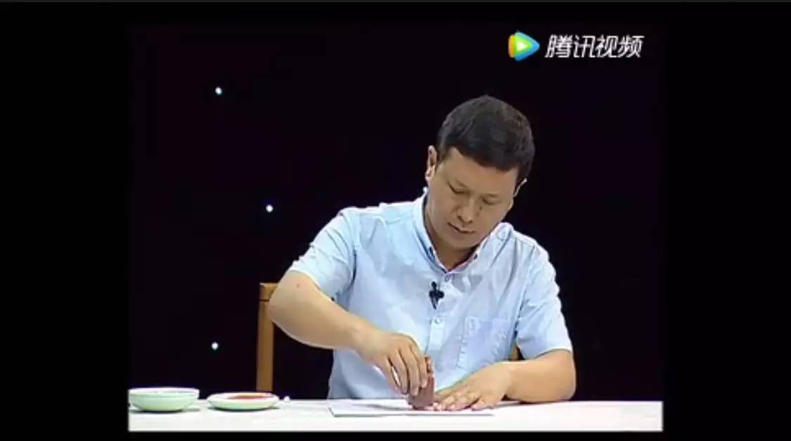 1"质文三变"是什么意思 旧史上称夏商周三朝,夏尚忠,商尚质,周尚文.